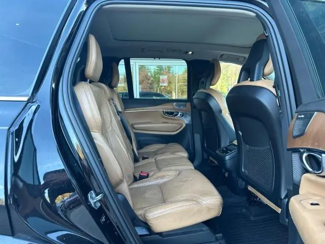 2016 VOLVO XC90 T6