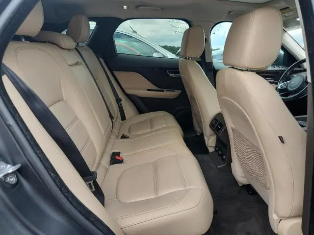 2018 JAGUAR F-PACE PRESTIGE  