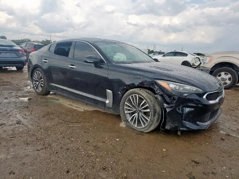 2018 KIA STINGER PREMIUM  