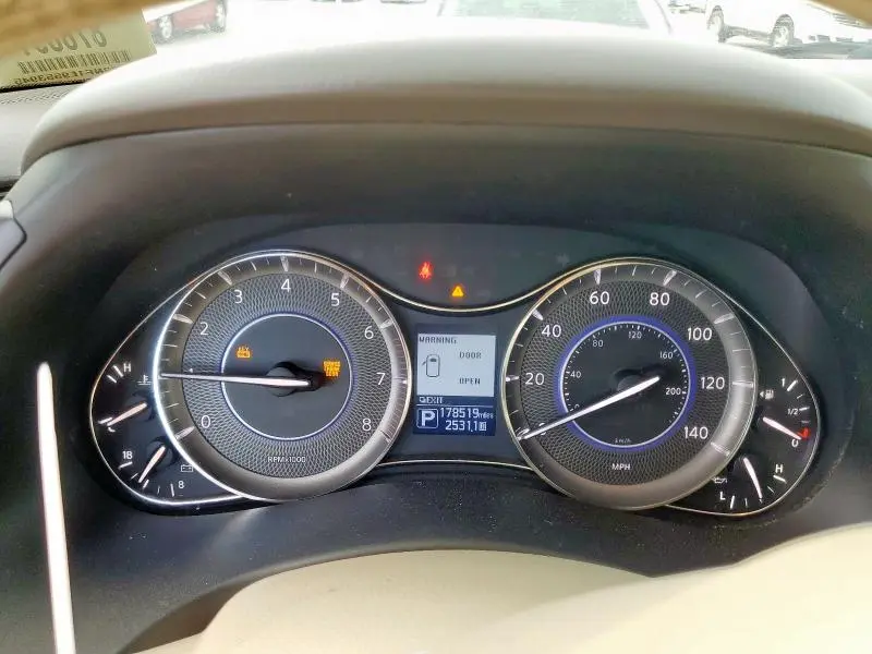 2014 INFINITI QX80   