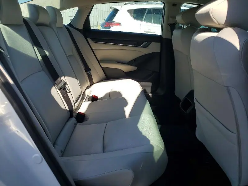 2019 HONDA ACCORD LX  