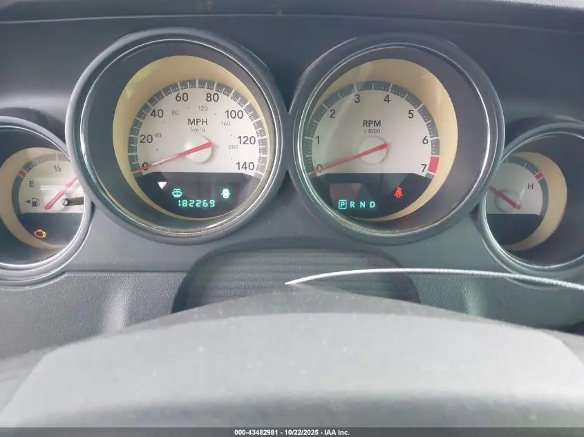 2010 DODGE CHALLENGER SE