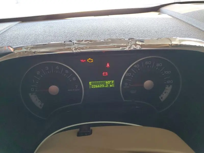 2010 FORD EXPLORER XLT  