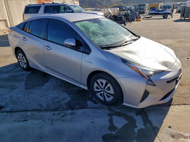 2017 TOYOTA PRIUS   