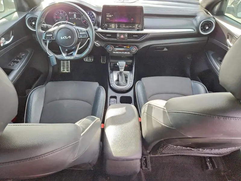 2023 KIA FORTE GT LINE  