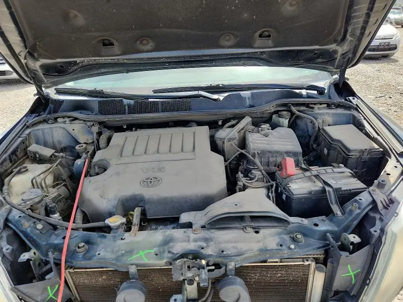 2013 TOYOTA VENZA XLE  