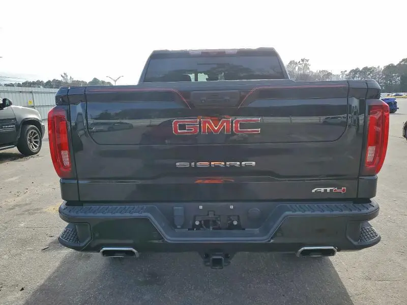 2022 GMC SIERRA K1500 AT4  
