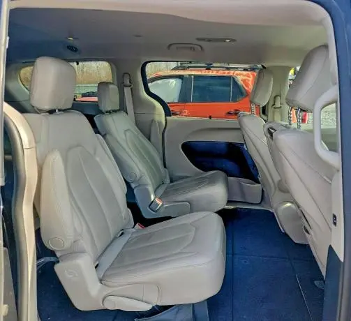 2017 CHRYSLER PACIFICA TOURING L PLUS  