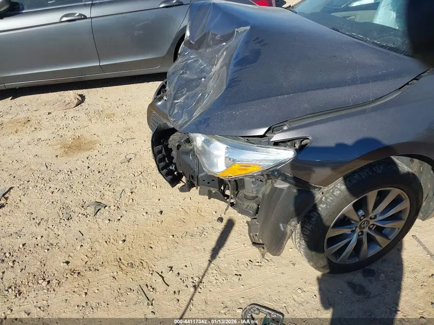 2017 TOYOTA CAMRY XLE