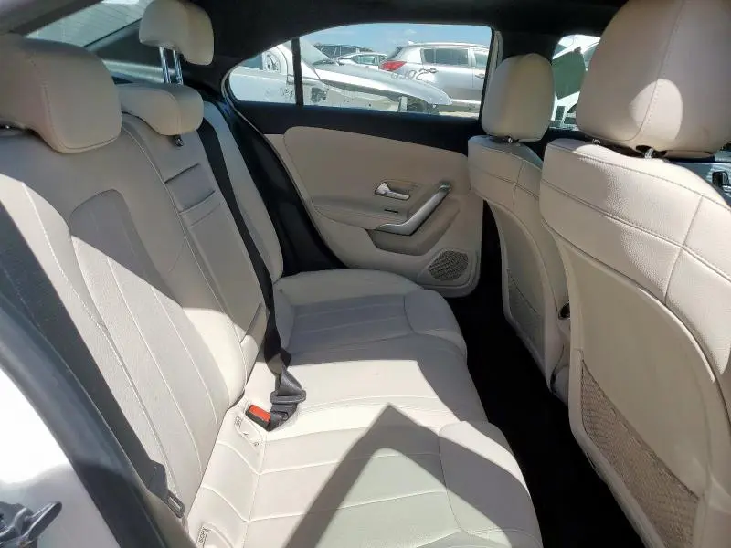 2021 MERCEDES-BENZ A 220  