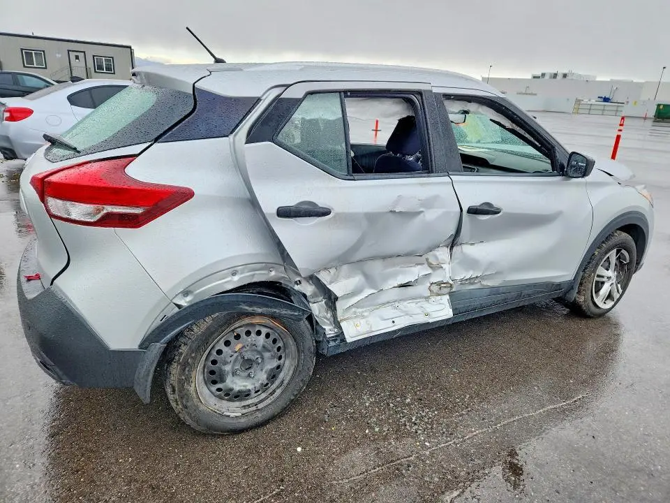 2018 NISSAN KICKS S  