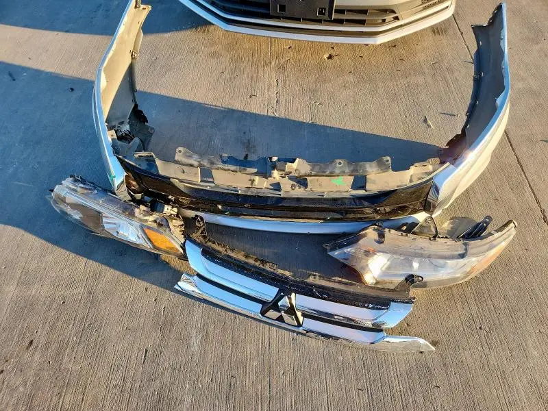 2017 MITSUBISHI OUTLANDER SE