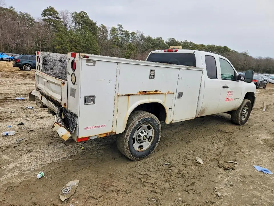 2011 CHEVROLET SILVERADO C2500 HEAVY DUTY  