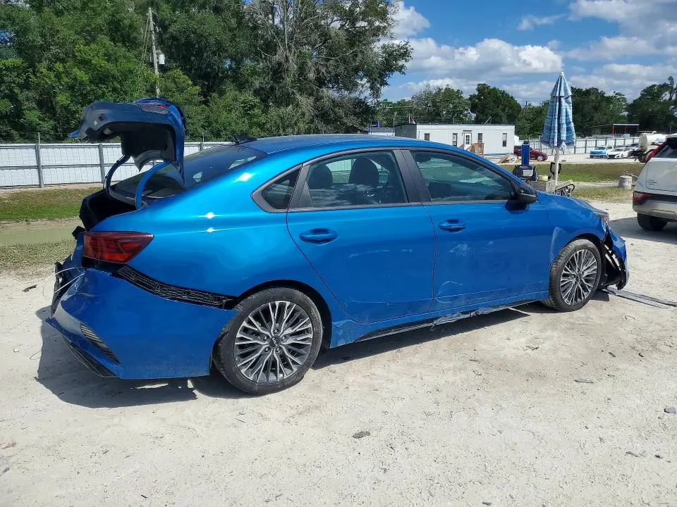 2023 KIA FORTE GT LINE  