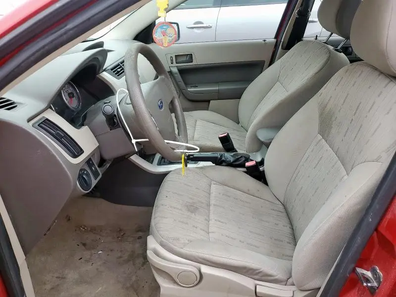 2010 FORD FOCUS SE  