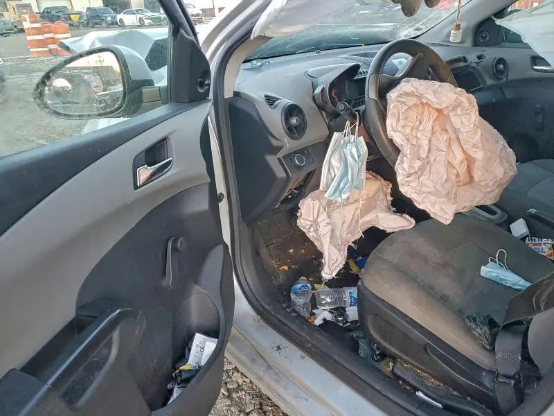 2013 CHEVROLET SONIC LS  