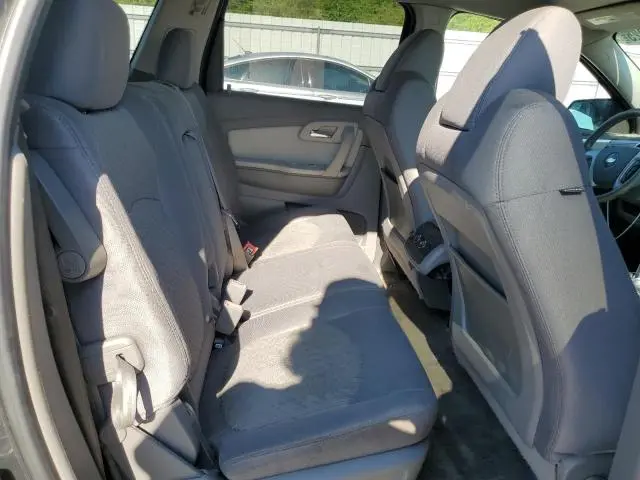 2010 CHEVROLET TRAVERSE LT  