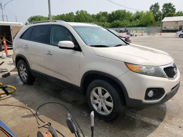 2011 KIA SORENTO BASE  