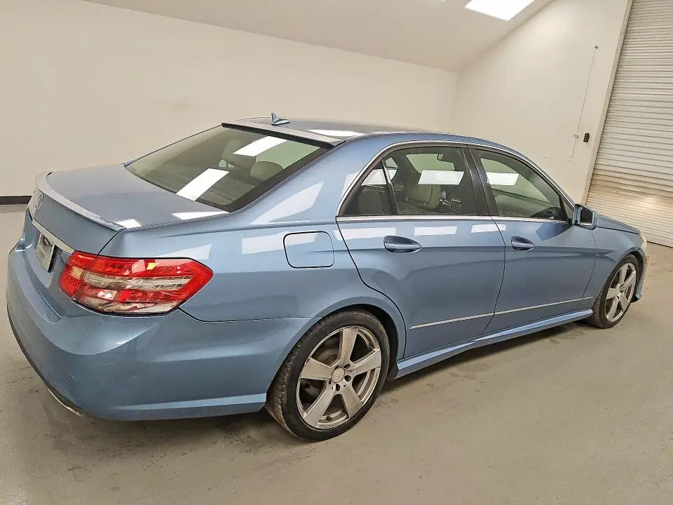 2010 MERCEDES-BENZ E 350  