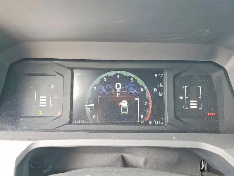 2024 TOYOTA TACOMA SR  