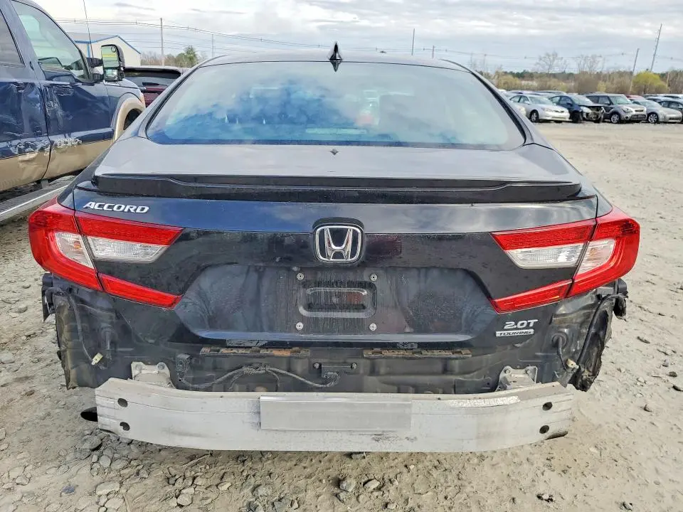 2019 HONDA ACCORD TOURING  