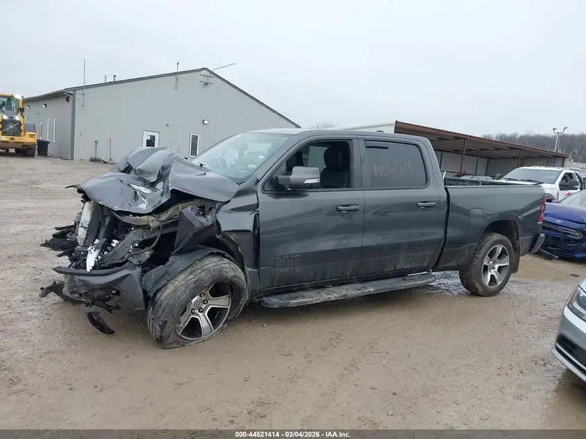 2019 RAM 1500 SPORT