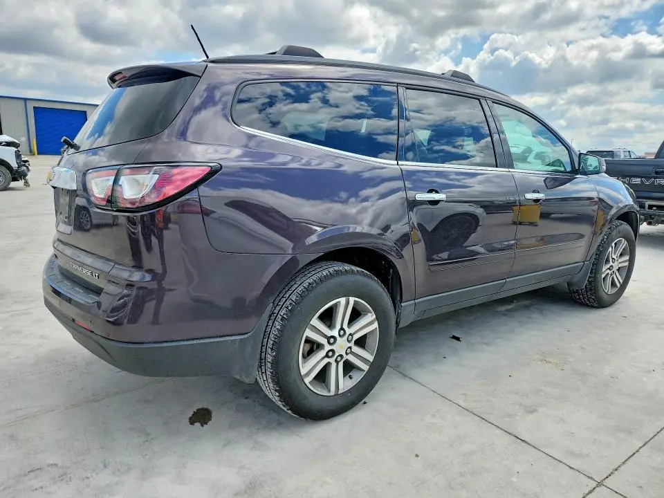 2015 CHEVROLET TRAVERSE LT  