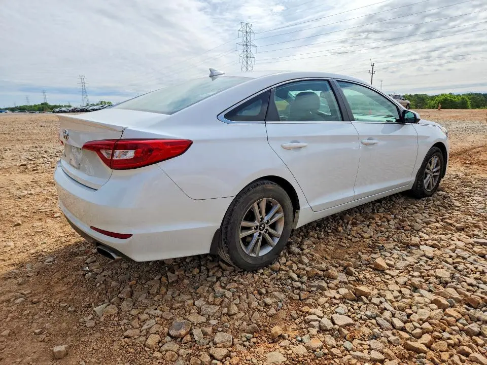 2016 HYUNDAI SONATA SE  