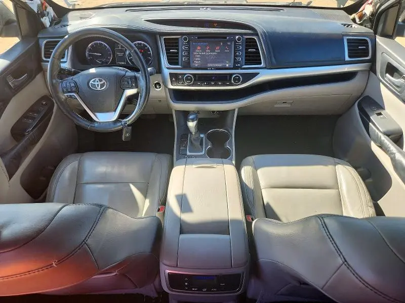 2015 TOYOTA HIGHLANDER XLE  