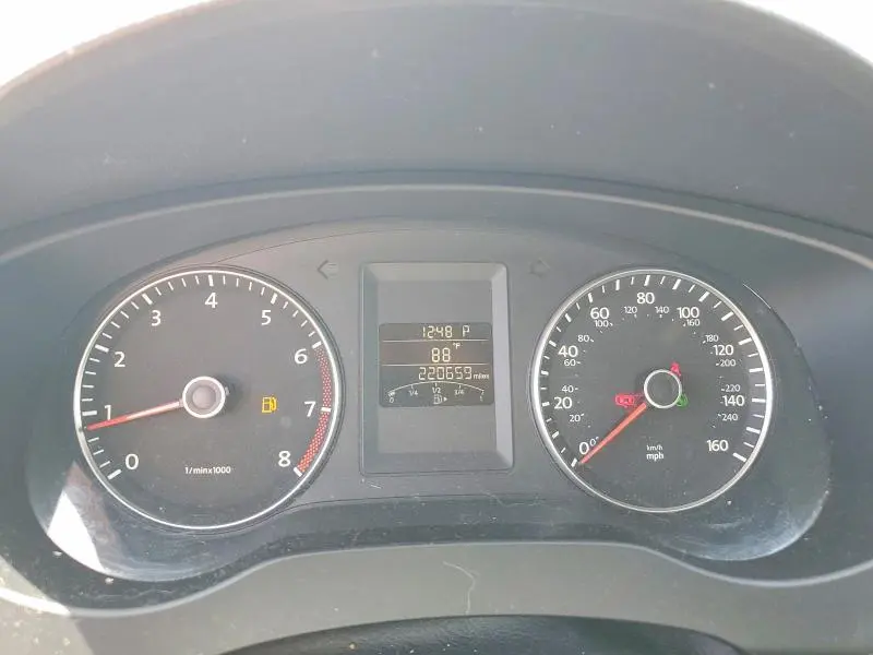 2013 VOLKSWAGEN JETTA SE  