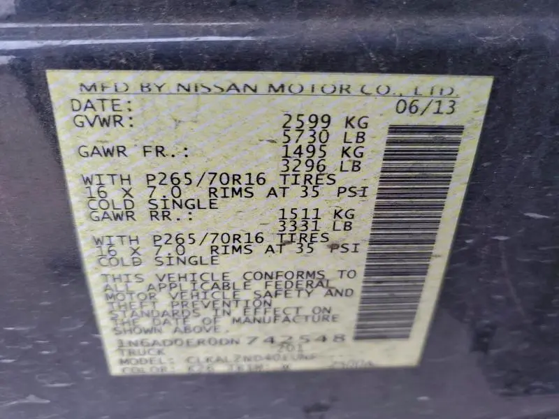 2013 NISSAN FRONTIER S  