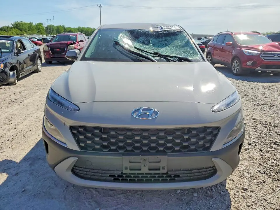 2023 HYUNDAI KONA SE  