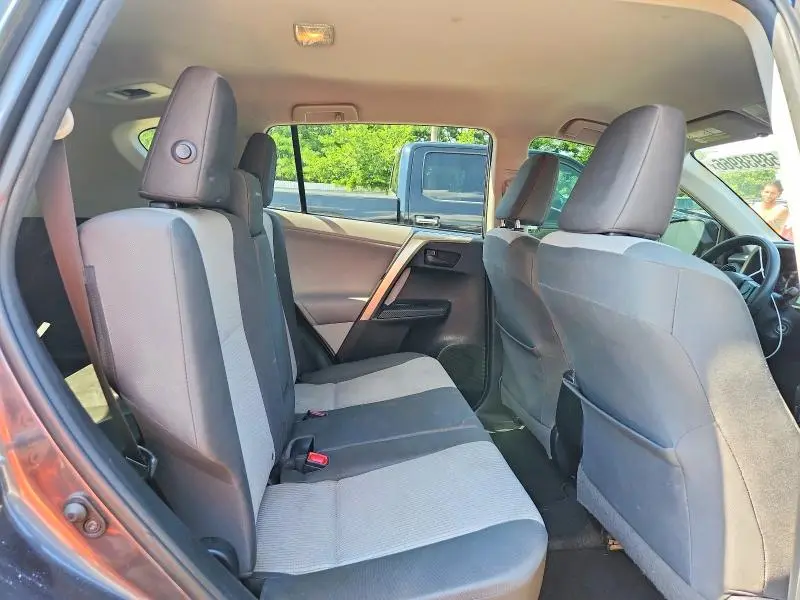 2013 TOYOTA RAV4 LE  