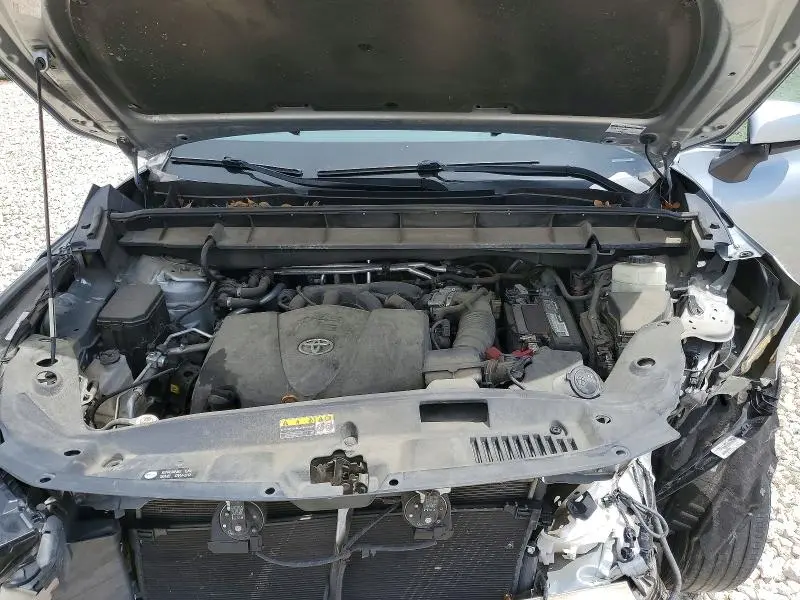 2020 TOYOTA HIGHLANDER L  