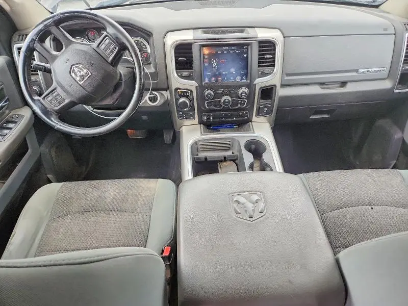 2018 RAM 1500 SLT  