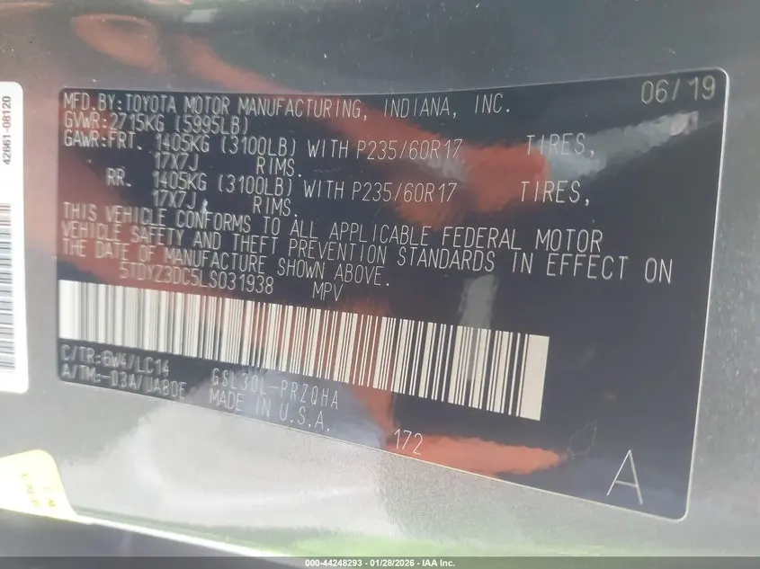 2020 TOYOTA SIENNA XLE