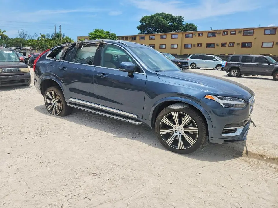 2024 VOLVO XC90 ULTIMATE  