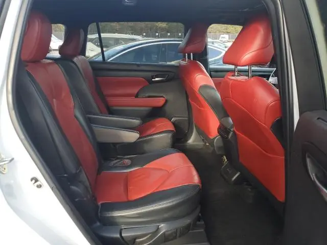 2023 TOYOTA HIGHLANDER L  