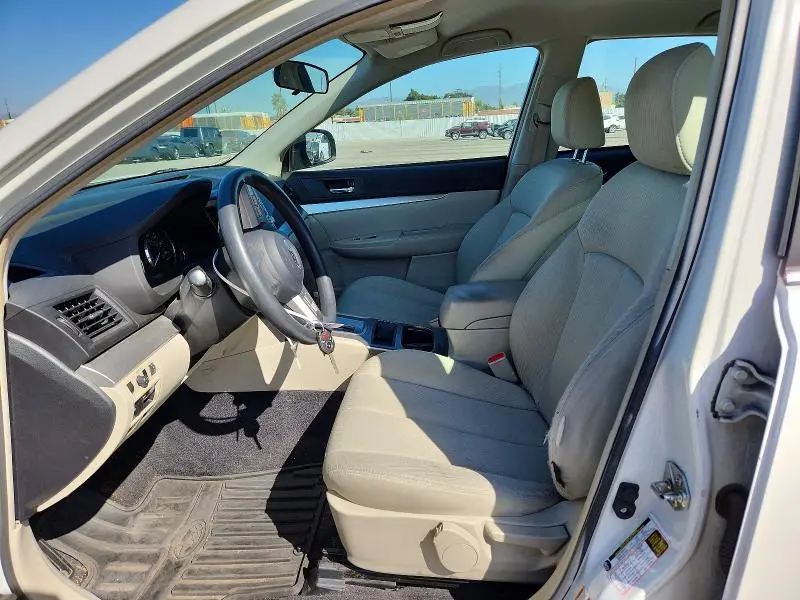 2010 SUBARU OUTBACK 2.5I  
