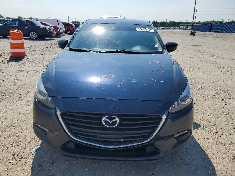 2018 MAZDA 3 TOURING  