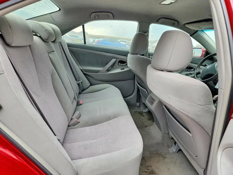 2011 TOYOTA CAMRY LE  