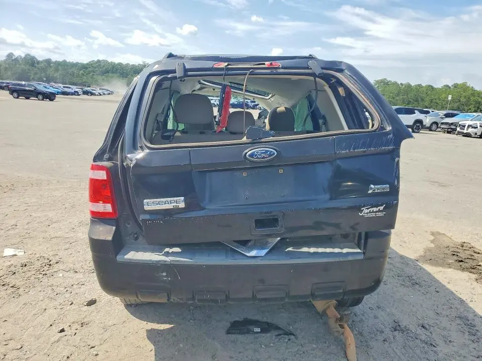 2010 FORD ESCAPE XLT  