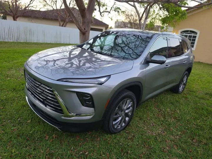 2025 BUICK ENCLAVE PREFERRED  