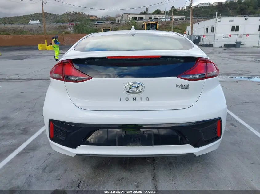 2019 HYUNDAI IONIQ HYBRID BLUE