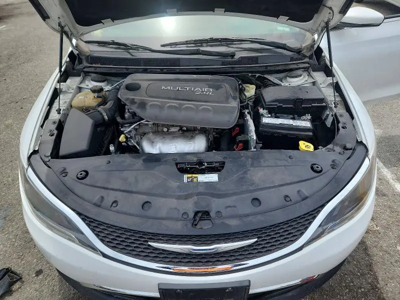 2015 CHRYSLER 200 C  