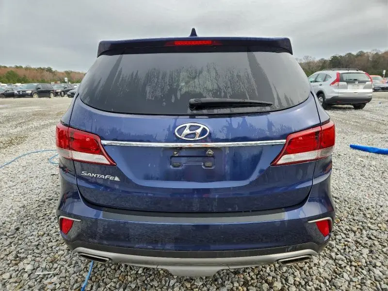 2017 HYUNDAI SANTA FE SE  