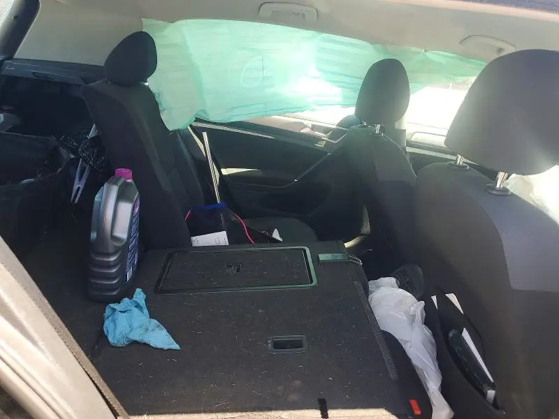 2016 VOLKSWAGEN GOLF S  