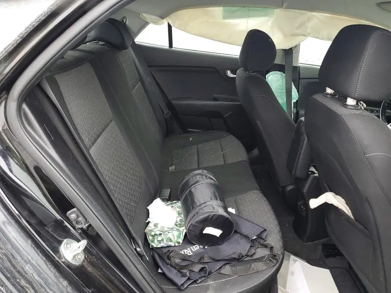 2018 KIA RIO LX  