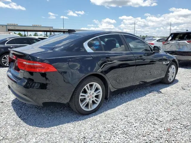 2018 JAGUAR XE PREMIUM  