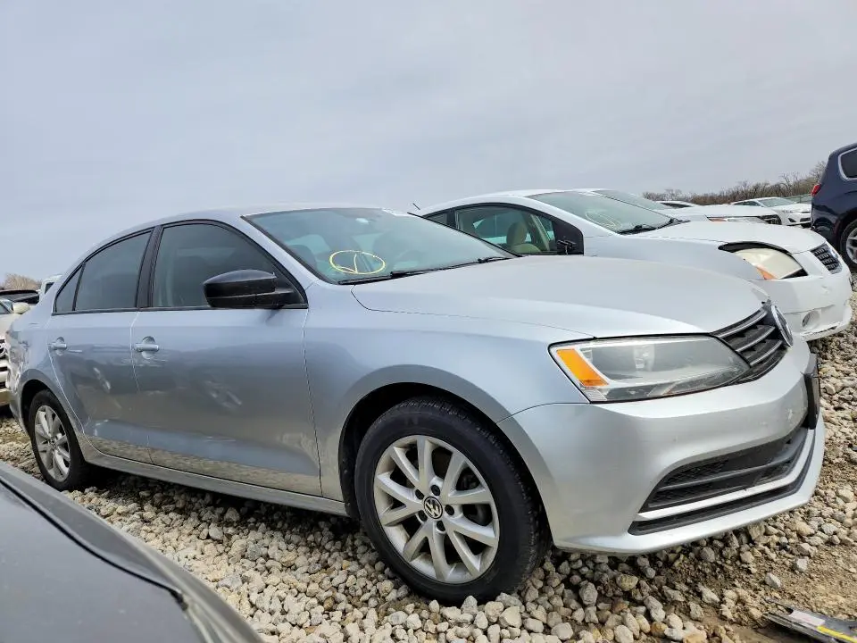 2015 VOLKSWAGEN JETTA SE  